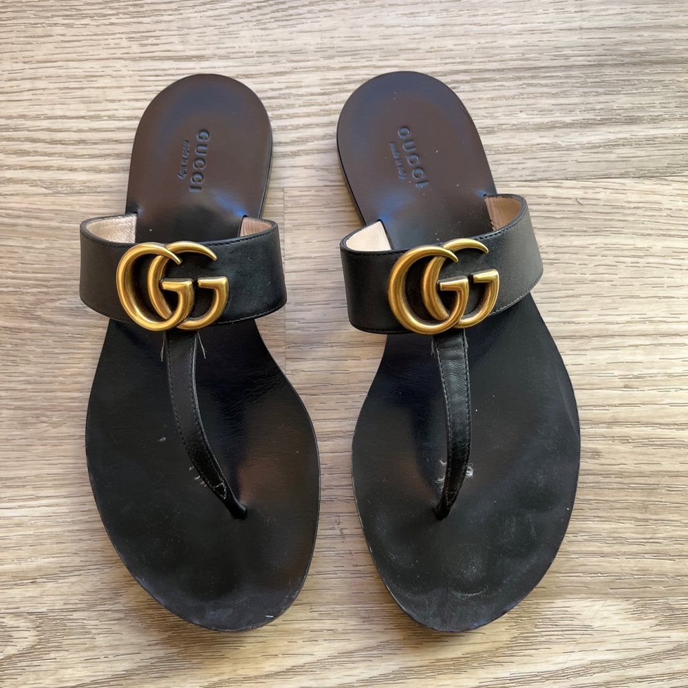 Gucci Marmont Thong Sandals in 7.5